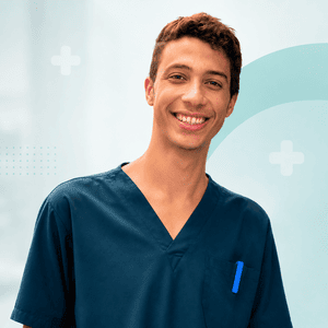 د. أسامة علاء – أخصائي الطب النفسي وعلاج الإدمان ومشرف حالات الطوارئ الطبية
